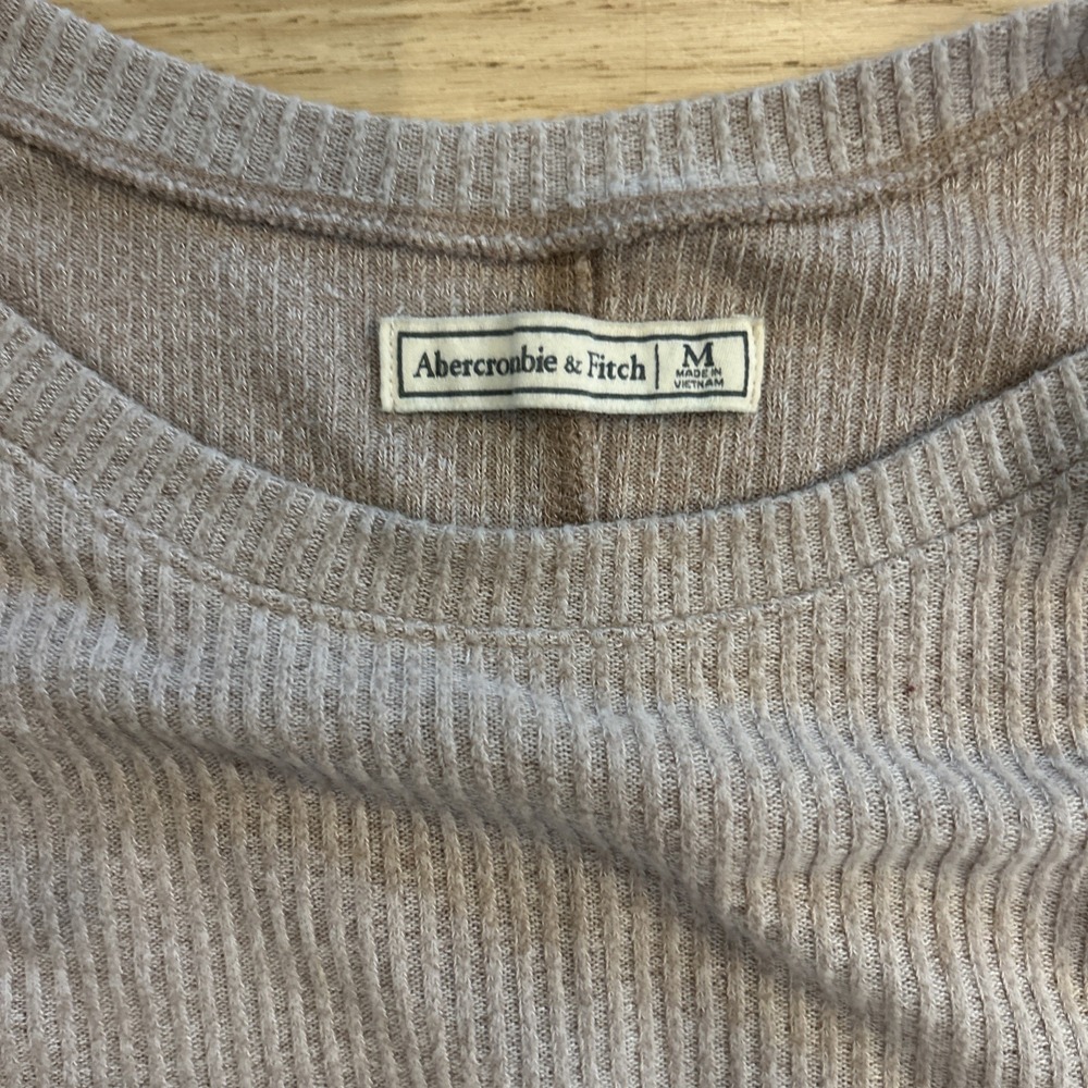 Abercrombie & Fitch Vintage Y2K Ribbed Crop Top Size Medium - Picture 2 of 4